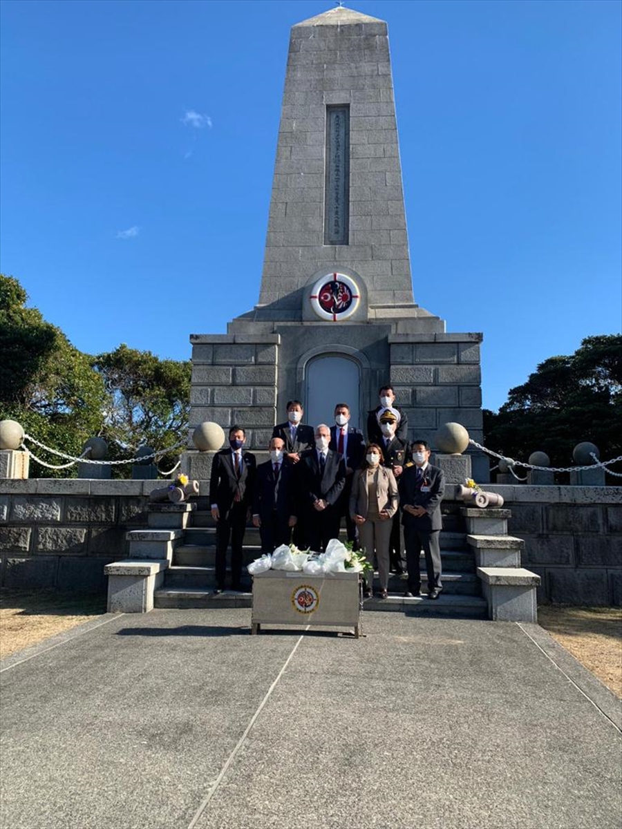Türkiye'nin Japonya'daki misyon şeflerinden Kuşimoto'daki Şehitler Anıtı'na ziyaret