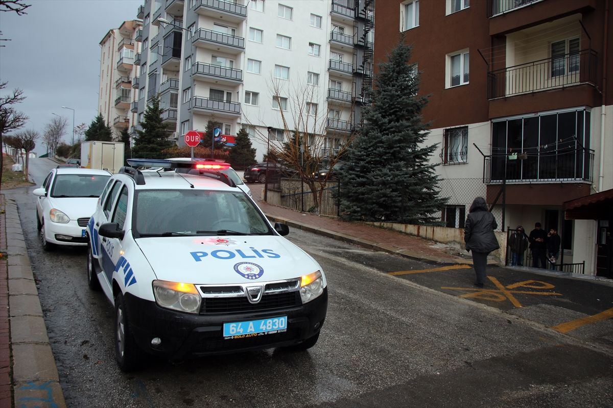 Uşak'ta misafirliğe gittiği evde av tüfeğiyle vurulan kişi ağır yaralandı