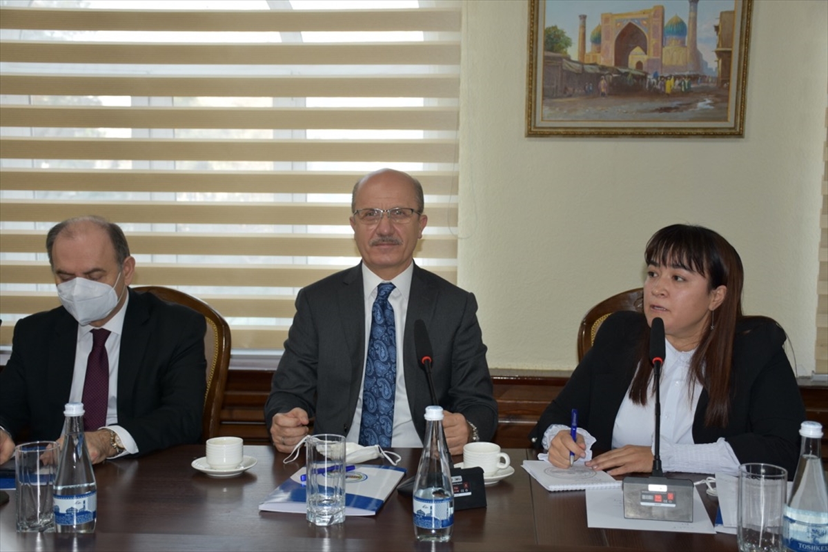 YÖK Başkanı Erol Özvar, Özbekistan Uluslararası İslam Akademisini ziyaret etti