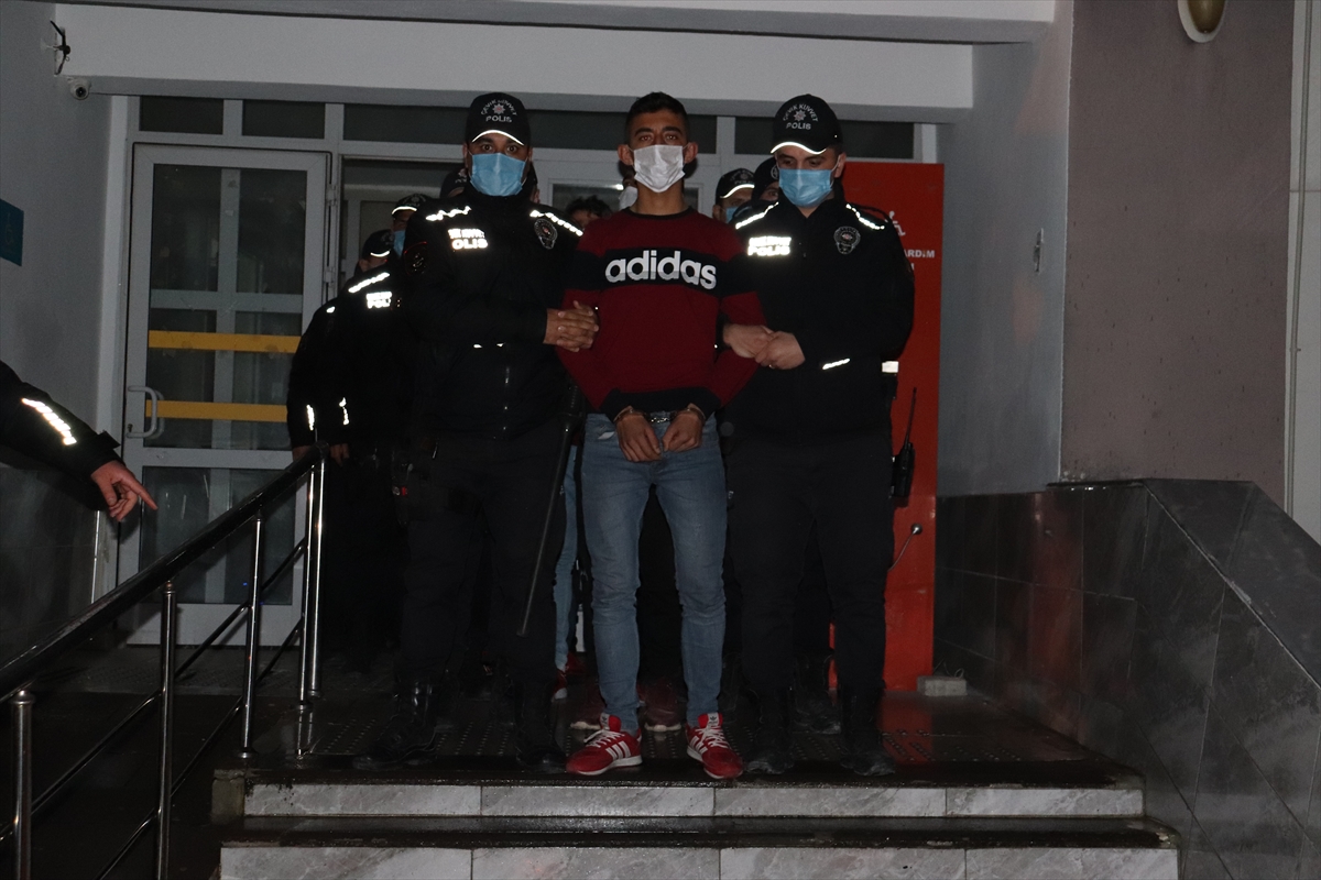 Hatay’da göçmen kaçakçılığı operasyonunda yakalanan 6 zanlı tutuklandı