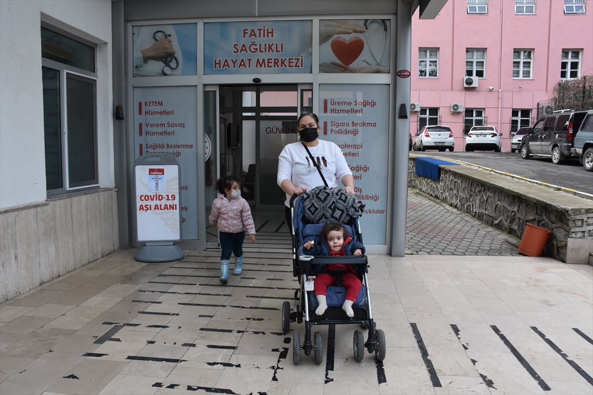 Yerli Kovid-19 aşısı TURKOVAC Trabzon'da uygulanmaya başlandı