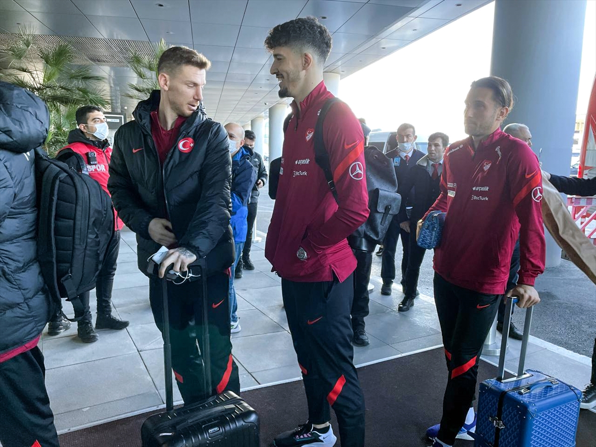 A Milli Futbol Takımı, Portekiz'e gitti