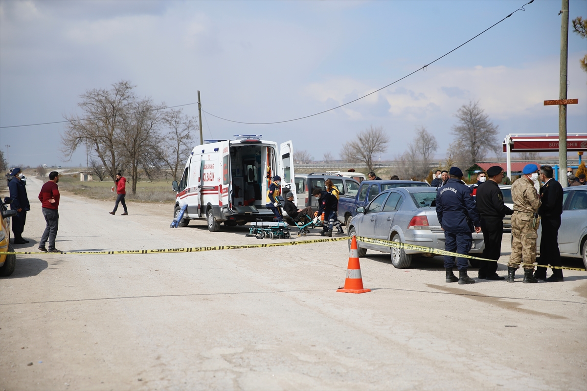 Eskişehir'de gasbettiği araçla 2 kişiyi rehin alan şüpheli yakalandı