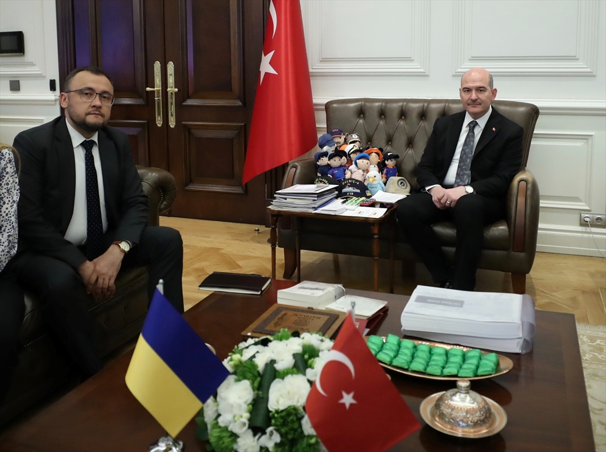 İçişleri Bakanı Soylu, Ukrayna'nın Ankara Büyükelçisi Bodnar'ı kabul etti