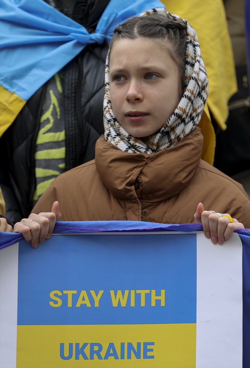 İstanbul'daki Ukraynalılar Rusya'yı protesto etti