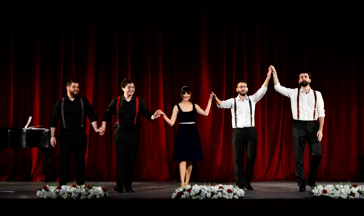 İzmir Devlet Opera ve Balesi müzikseverleri “popera” konseri ile buluşturdu