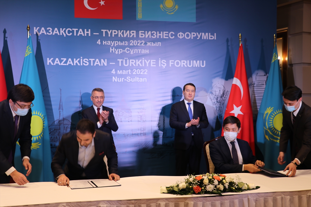Kazakistan Başbakanı İsmailov'dan Türk yatırımcılara iş birliği çağrısı: