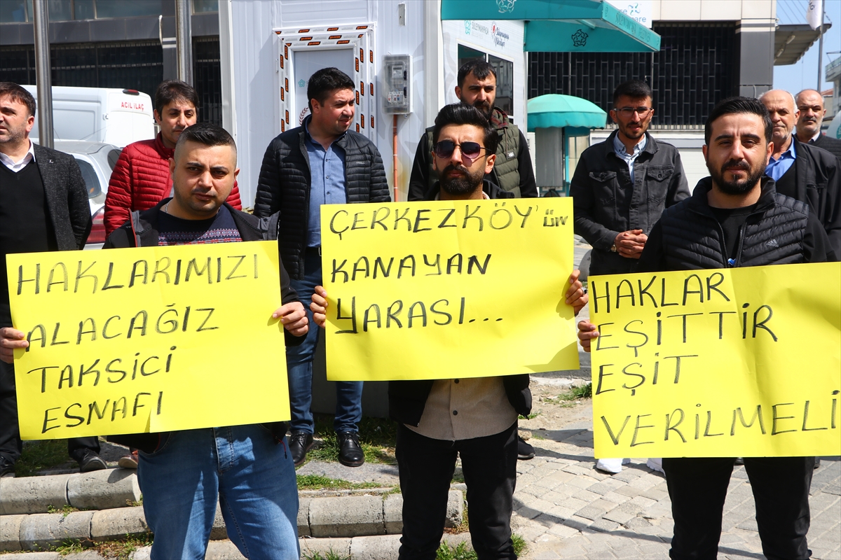 Tekirdağ'da plakaları iptal edilen taksiciler eylem yaptı