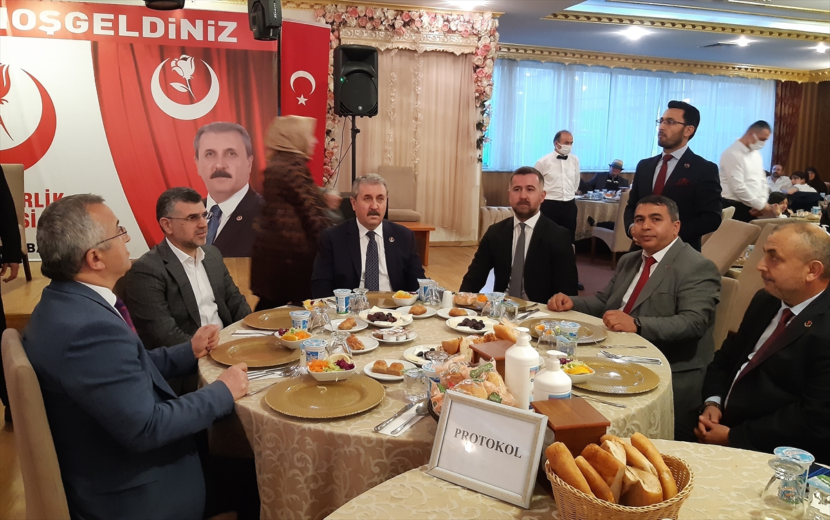 BBP Genel Başkanı Destici, İstanbul'da iftar programında konuştu: