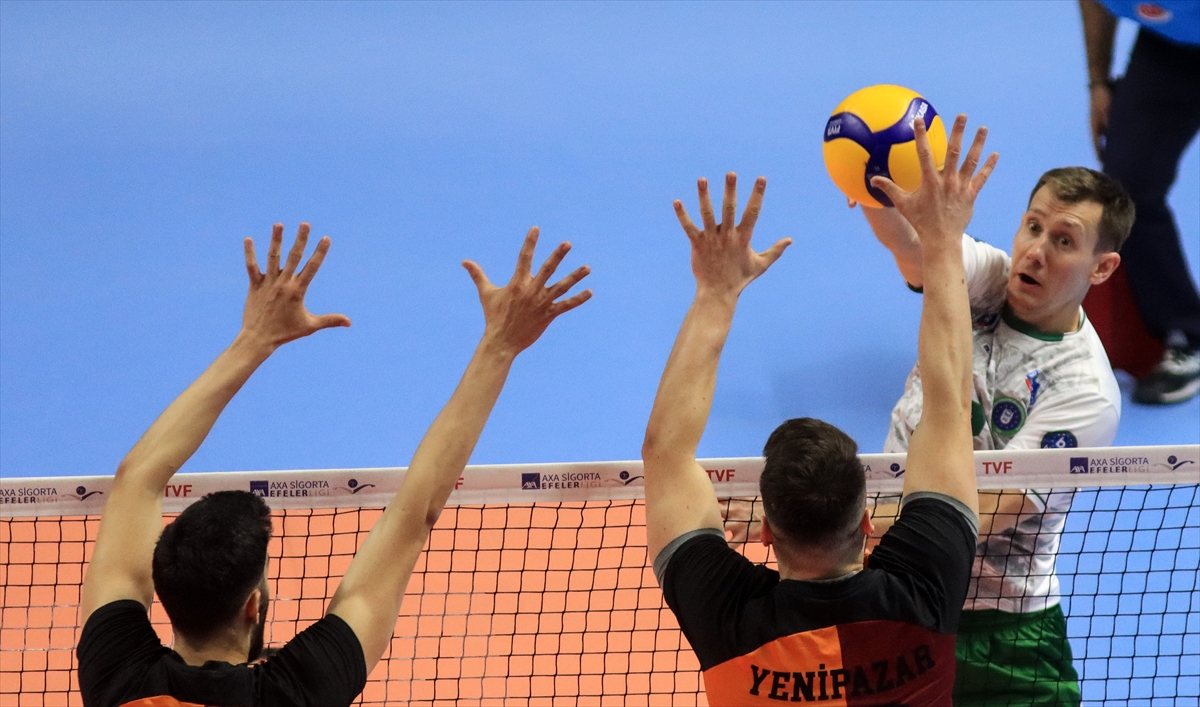 Voleybol: AXA Sigorta Efeler Ligi play-off 5-8'incilik etabı