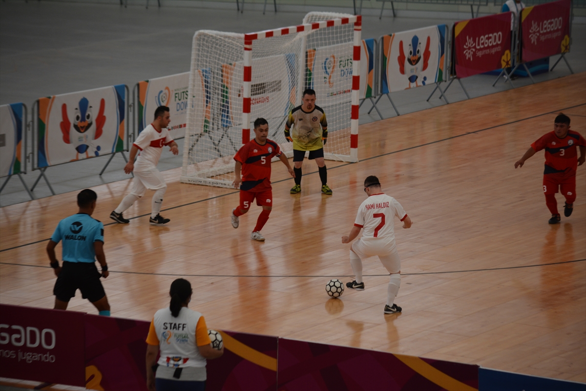 Down Sendromlular Futsal Milli Takımı, Dünya Kupası'na galibiyetle başladı