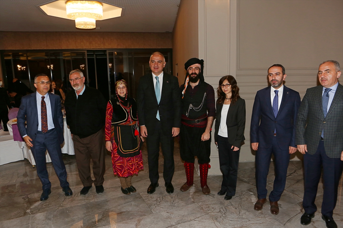 Kültür ve Turizm Bakanı Ersoy, Rize'de iftara katıldı:
