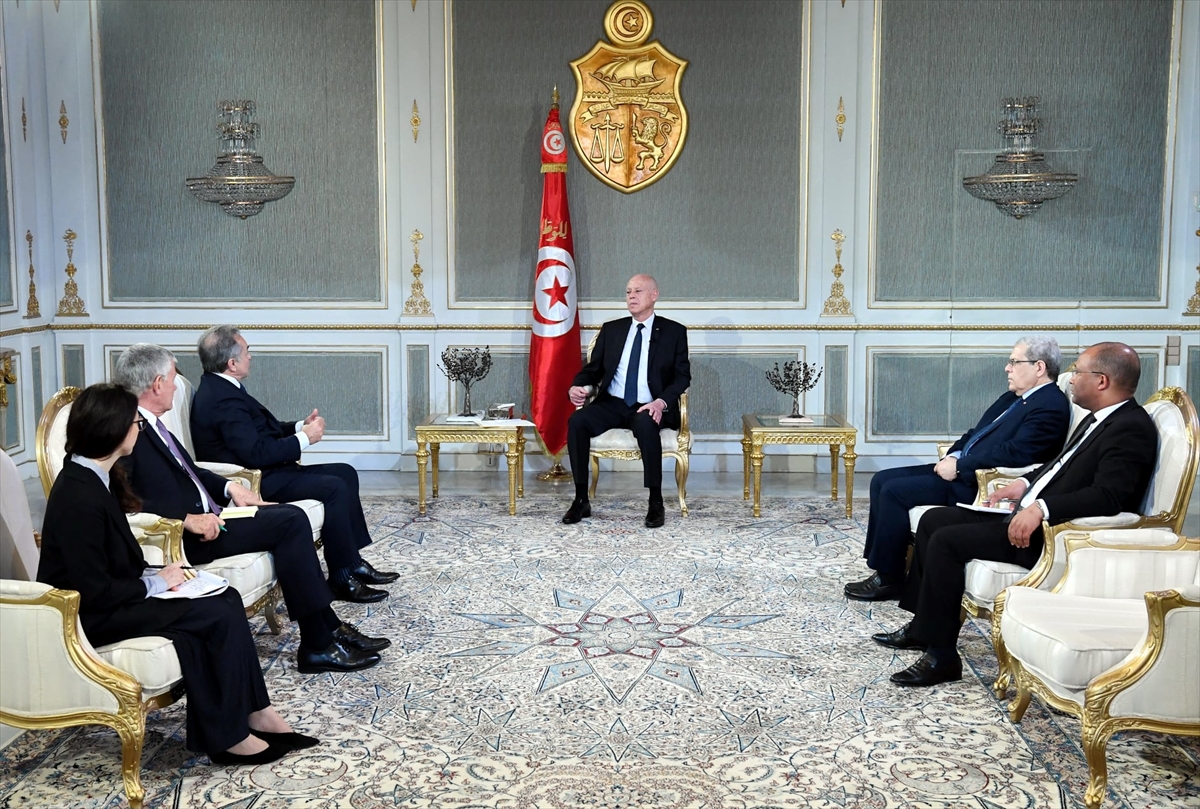 Tunus Cumhurbaşkanı Said, Macron'un Özel Temsilcisi Kepel'i kabul etti