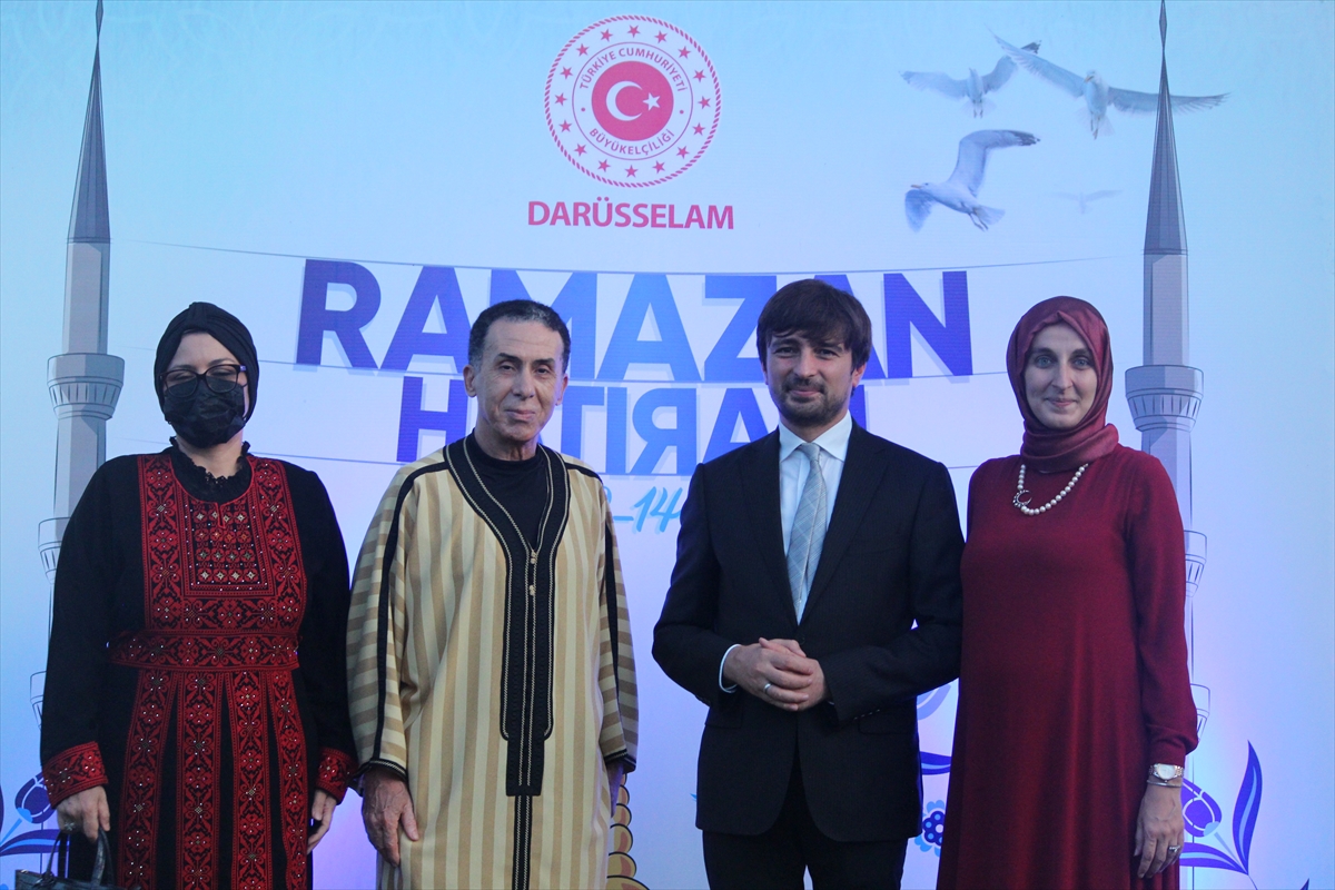 Türkiye'nin Darüsselam Büyükelçiliğinde iftar programı