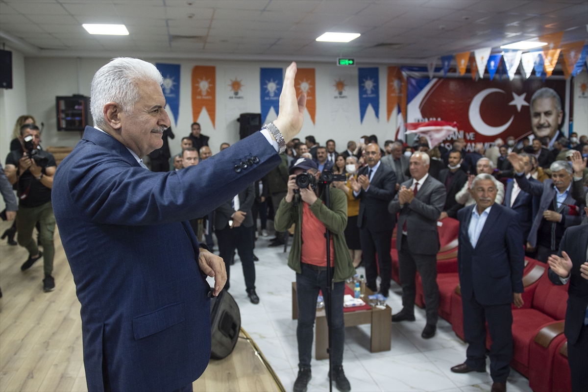 AK Parti'li Yıldırım, Tunceli'de partisinin Genişletilmiş İl Danışma Meclisi Toplantısı'nda konuştu: