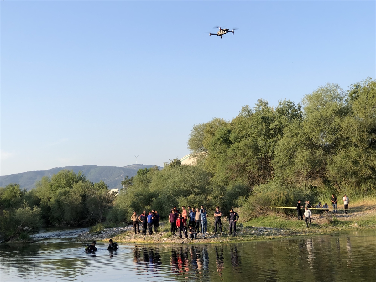 Balıkesir'de dereye giren çocuk boğuldu