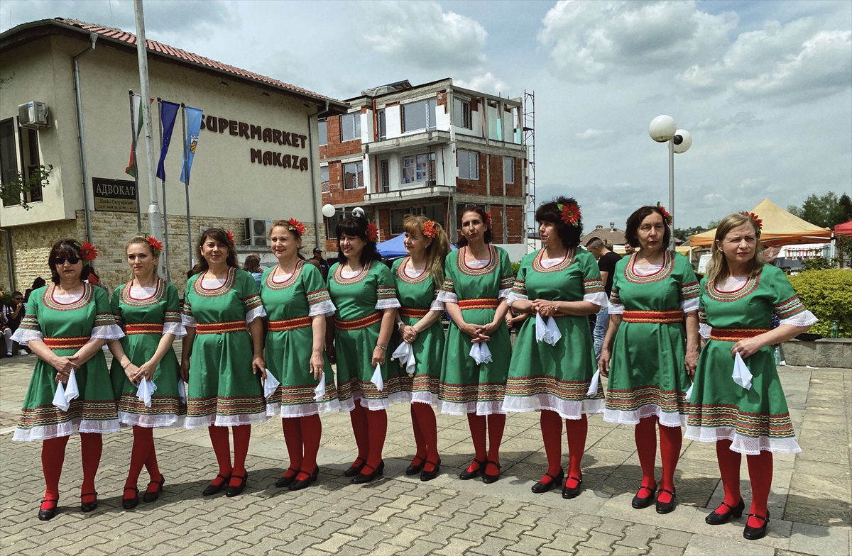 Bulgaristan’da Hristiyan ve Müslümanlar çifte bayramda bir araya geldi