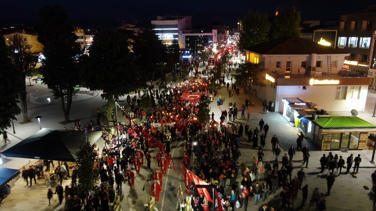 Düzce’de fener alayı yürüyüşü