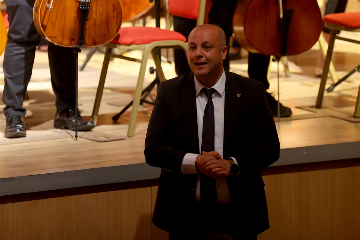 Edirne’de liselilerden oluşan senfoni orkestrası ilk sahne heyecanını yaşadı