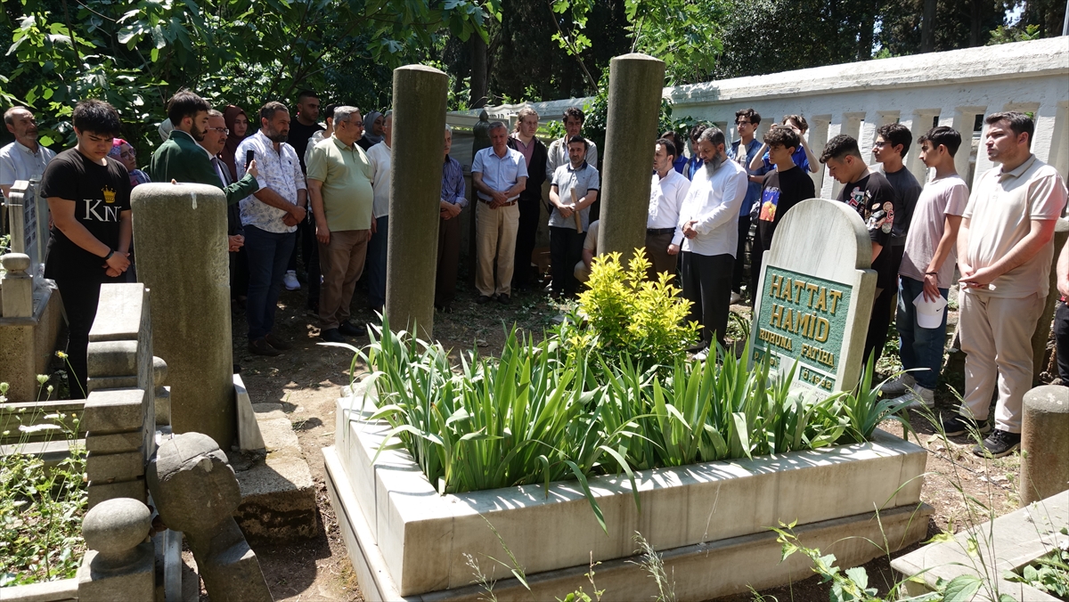 Hattat Hamid Aytaç, vefatının 40. yılında kabri başında anıldı