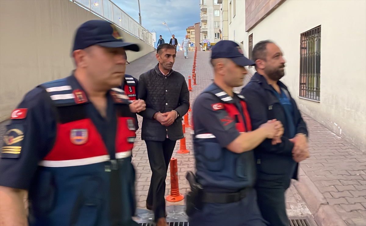 Kayseri'de tarihi eser operasyonunda 3 şüpheli gözaltına alındı