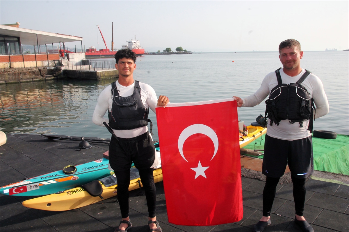 “Milli Mücadele Yolu”nu kano ile geçiyorlar