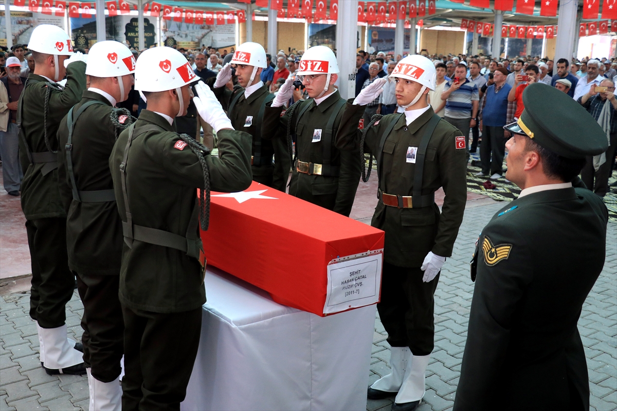 Şehit piyade uzman çavuş Hasan Çatal, Konya'da son yolculuğuna uğurlandı