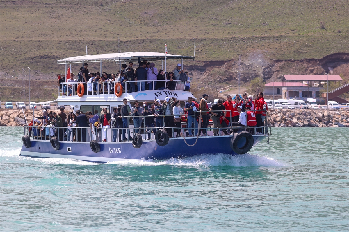 Van Gölü'nün dört adası etkinliklerle tanıtılıyor