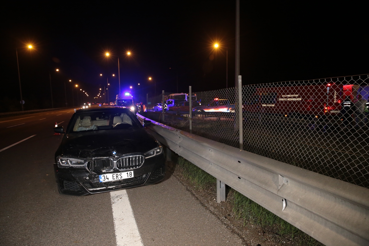 GÜNCELLEME – Anadolu Otoyolu'nun Bolu kesimindeki trafik kazasında 2 kişi öldü, 2 kişi yaralandı