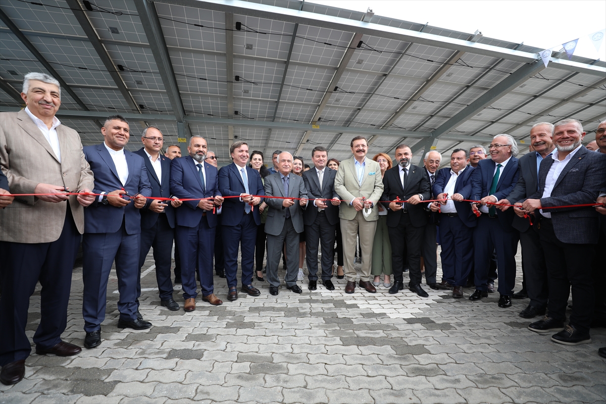 Cumhurbaşkanlığı YİK Üyesi Çiçek ve TOBB Başkanı Hisarcıklıoğlu Aksaray'da açılışlara katıldı