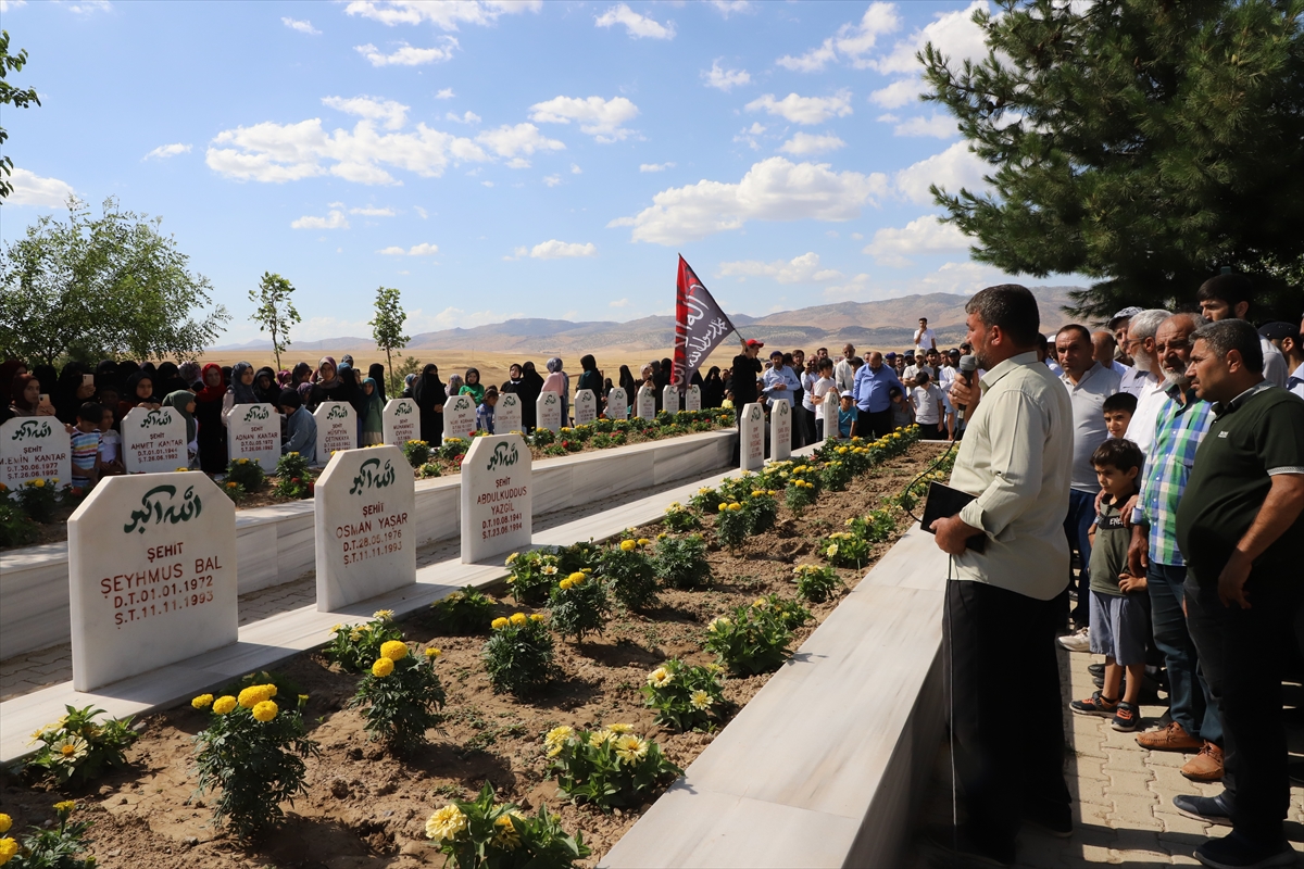 Diyarbakır'da terör örgütü PKK'nın “Susa Katliamı”nda hayatını kaybedenler anıldı