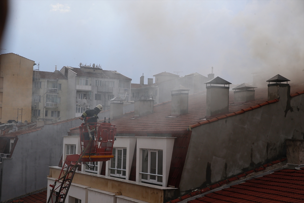 Eskişehir'de sağanak ve dolu yağışı hayatı olumsuz etkiledi