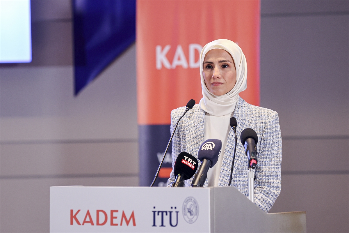 İTÜ ve KADEM “Mühendislikte Kadınların Dünü, Bugünü ve Geleceği” paneli düzenledi