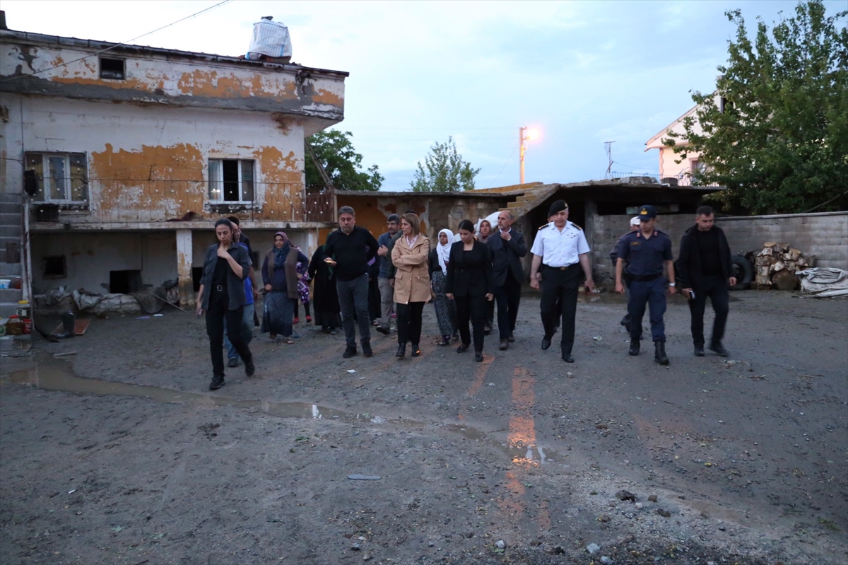 Nevşehir'de dolu ve sağanak hayatı olumsuz etkiledi