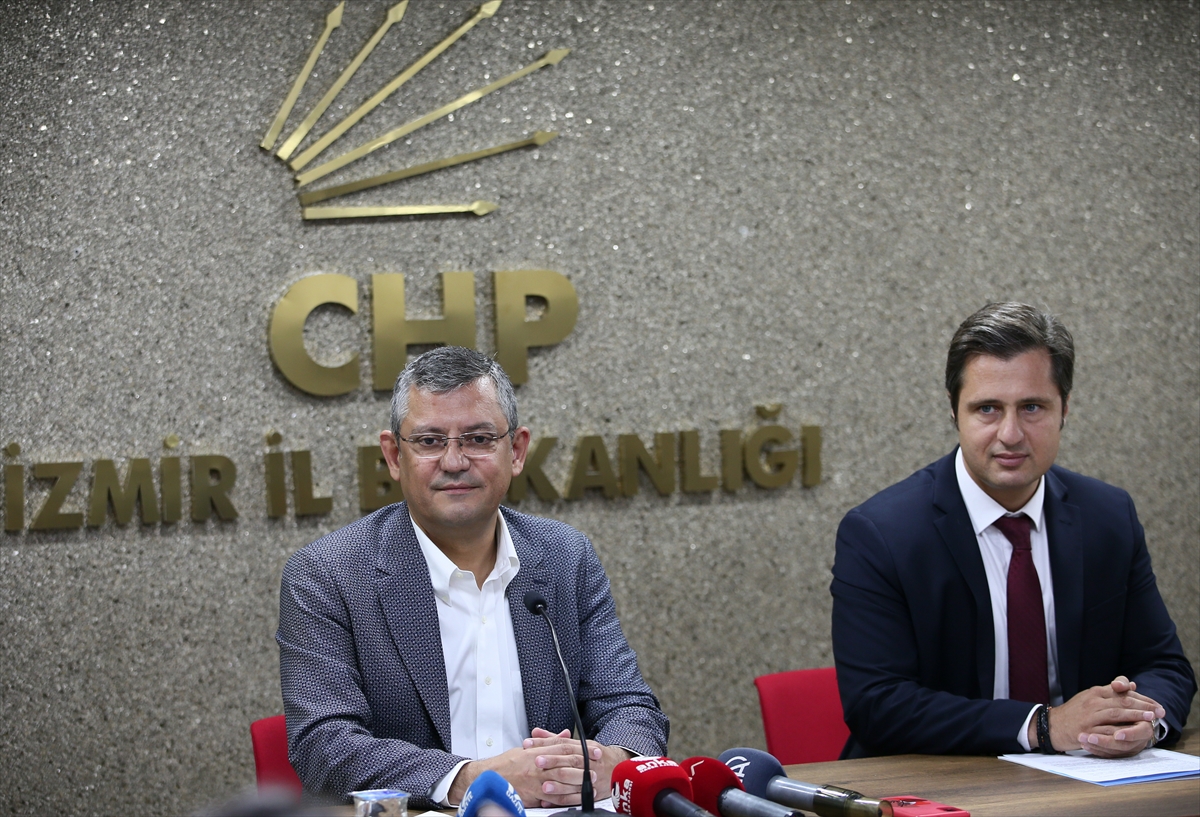 CHP'li Özgür Özel, İzmir'de gündemi değerlendirdi: