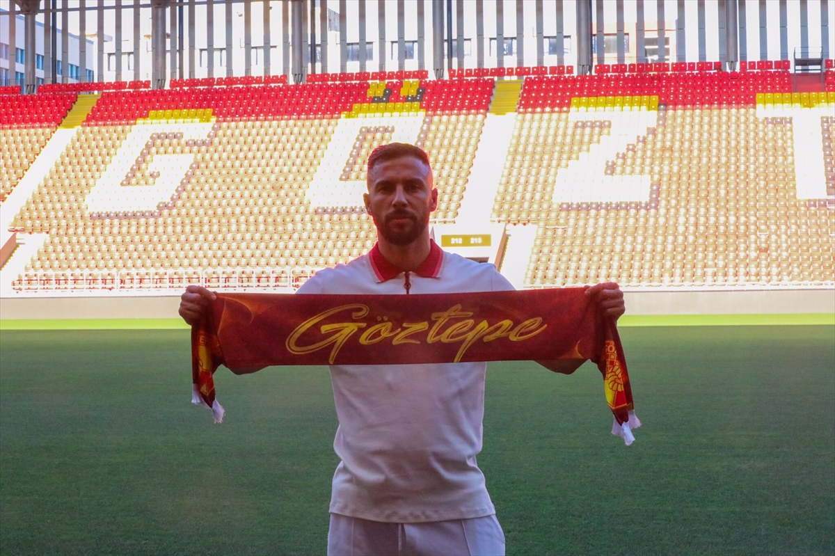 Göztepeli futbolcu Yasin Öztekin'in forma numarasını taraftarlar belirleyecek