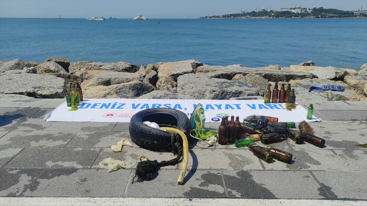 İstanbul Boğazı'nda deniz dibi temizliği yapıldı