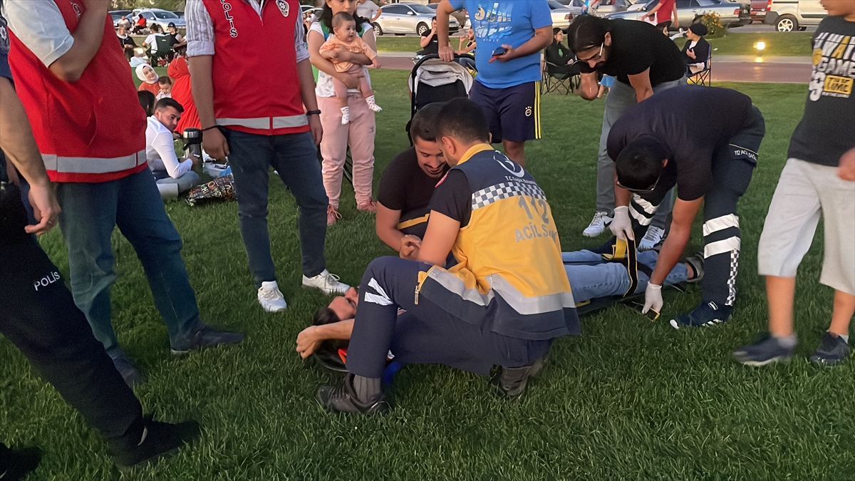Kayseri'de yamaç paraşütü pilotunun çarptığı kişi yaralandı