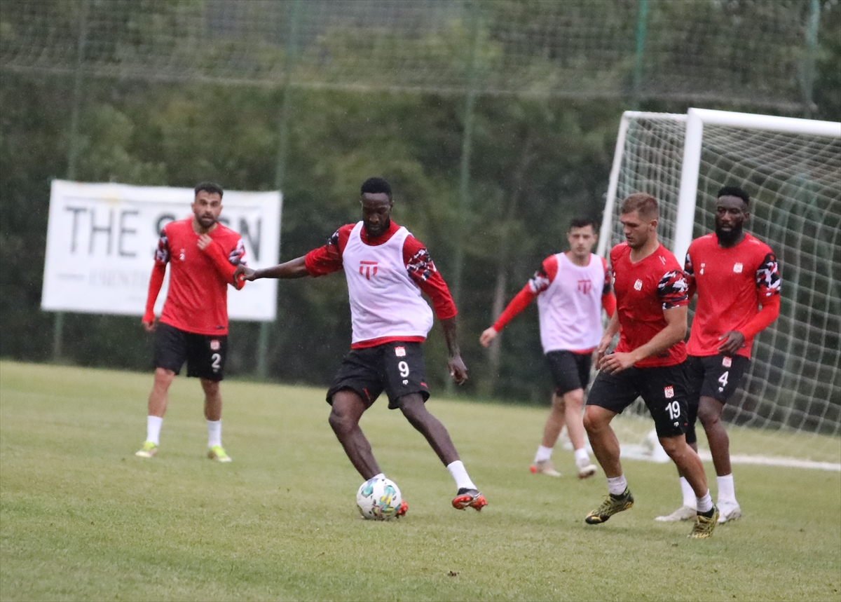 Sivasspor'un Gerede kampı sürüyor