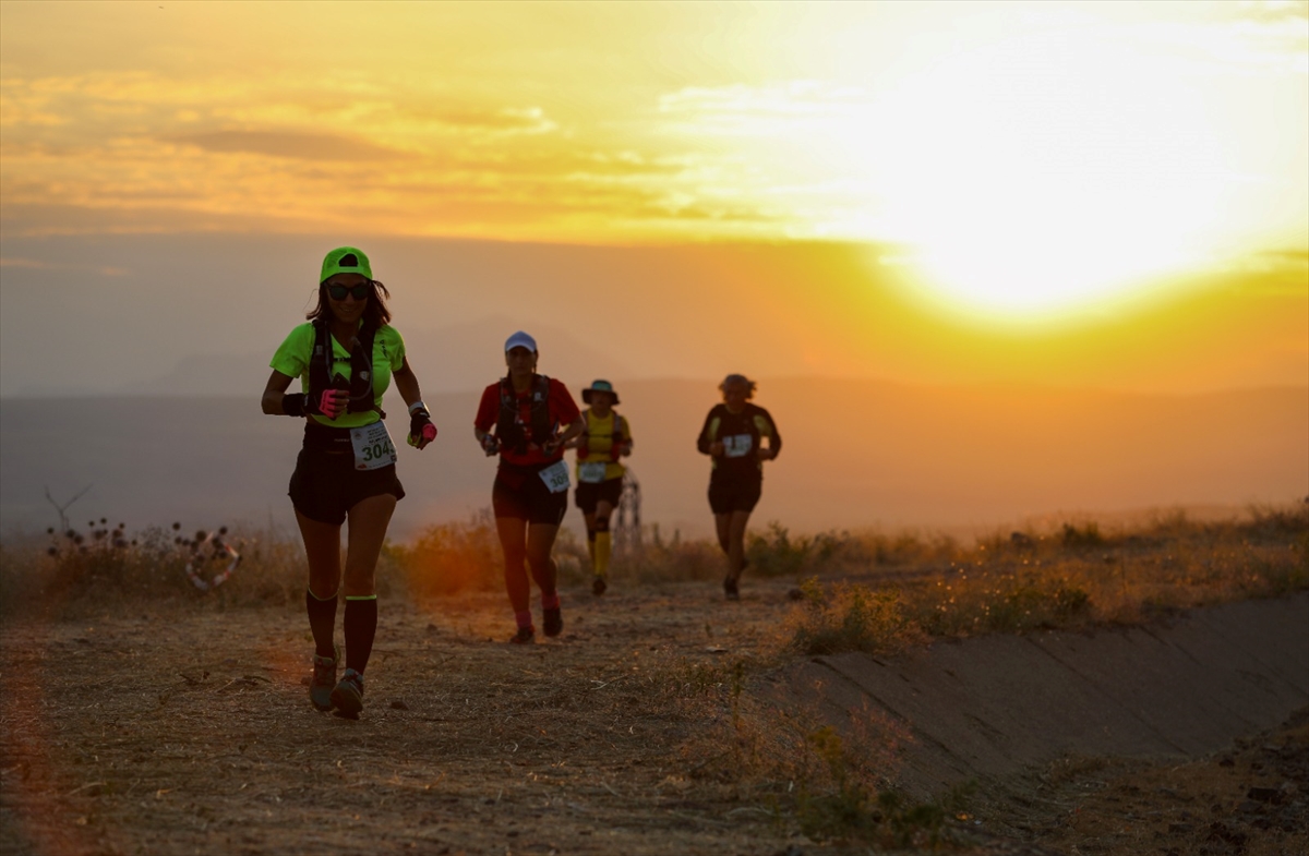 Yüksek Dağ Koşusu Artos Ultra Sky Maratonu, Van'da başladı