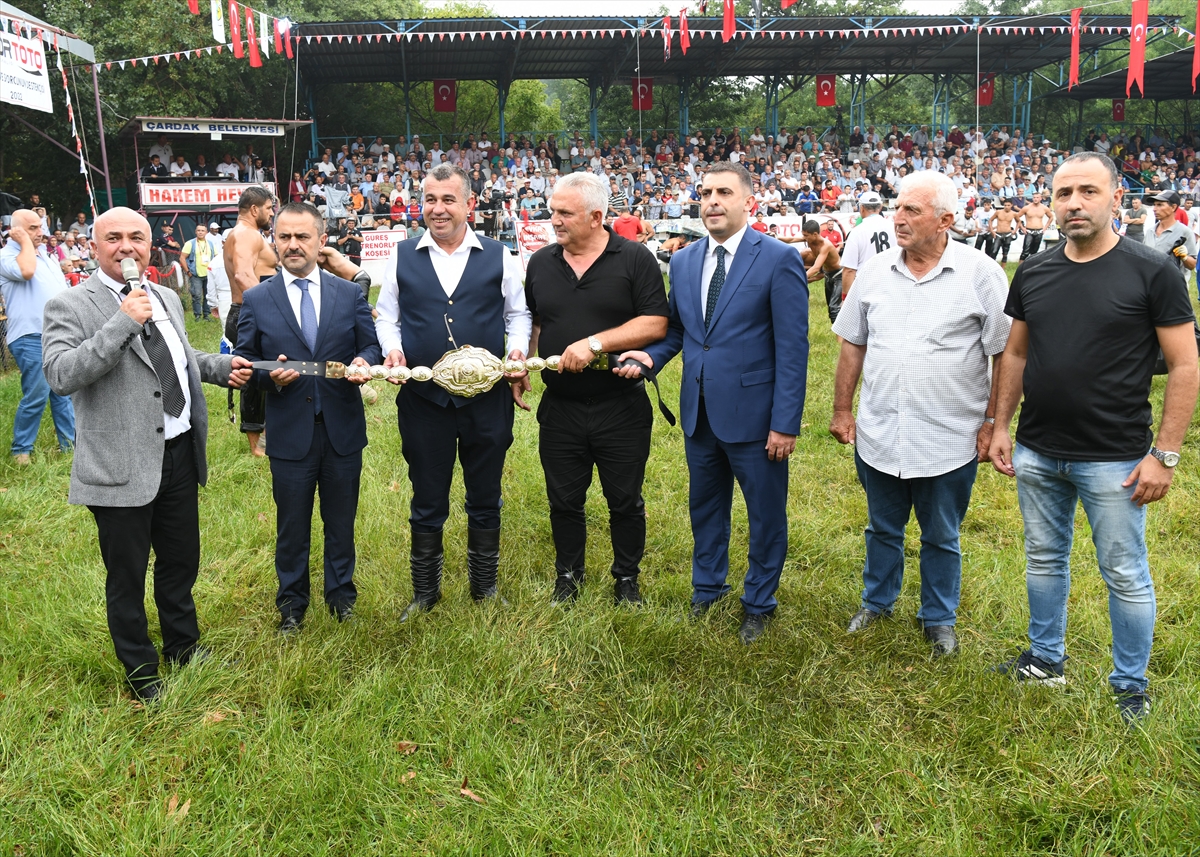 288. Geleneksel Çardak Yağlı Güreşleri'nde başpehlivan Cengizhan Şimşek oldu