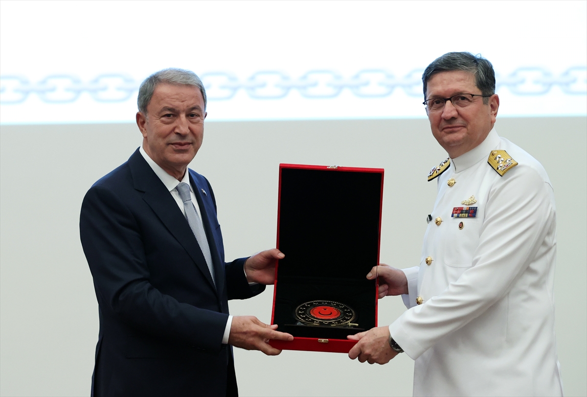 Deniz Kuvvetleri Komutanlığında devir teslim töreni düzenlendi