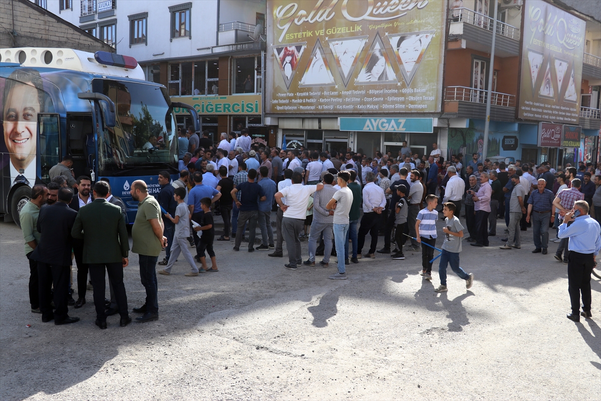 DEVA Partisi Genel Başkanı Babacan, Ağrı'da parti binasının açılışına katıldı