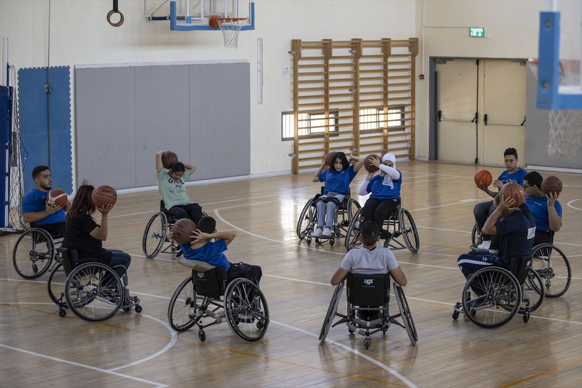 Kudüs'teki tekerlekli sandalye basketbol takımı oyuncuları dünya şampiyonalarına katılmak istiyor