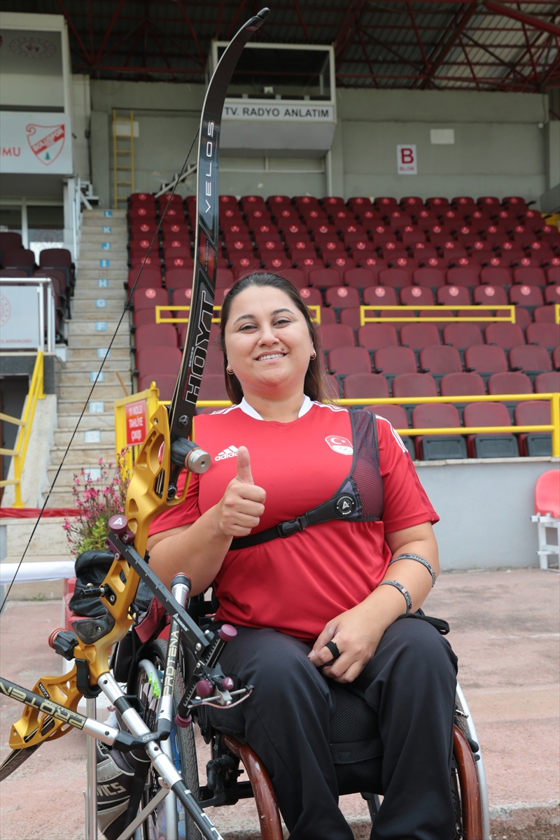 Şampiyon okçu Merve Nur Eroğlu, başarısını olimpiyat madalyasıyla taçlandırmak istiyor: