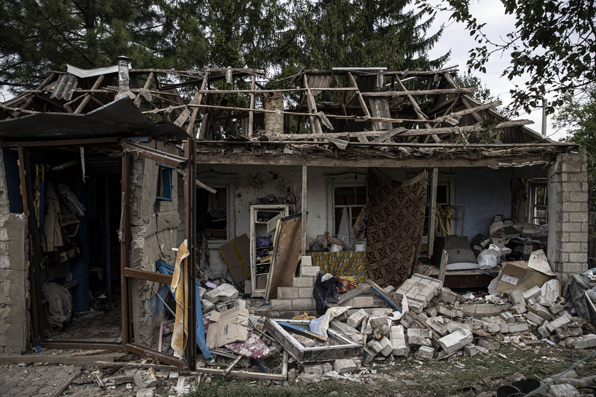 Ukrayna'nın Donbas'taki şehirlerinde Rus güçlerince düzenlenen saldırılar sürüyor