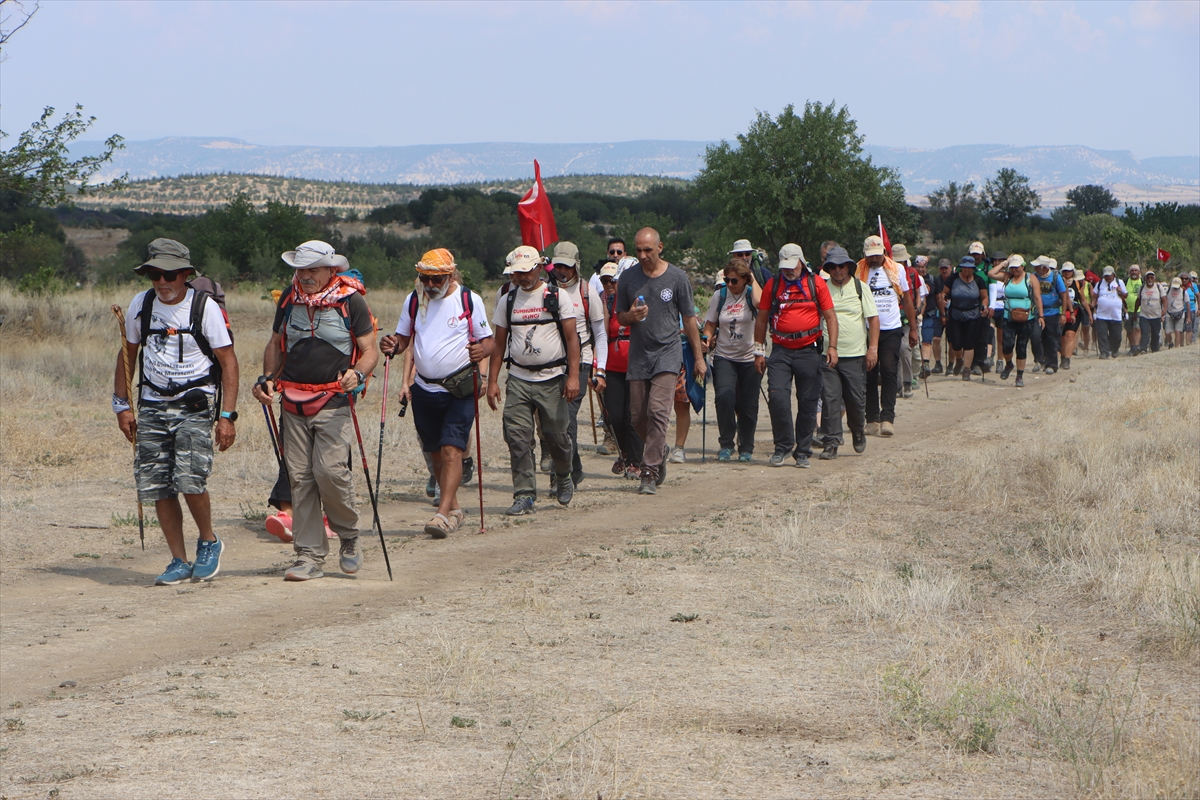 Büyük Taarruz'un rotasında İzmir'e yürüyen dağcılar Kula'ya ulaştı
