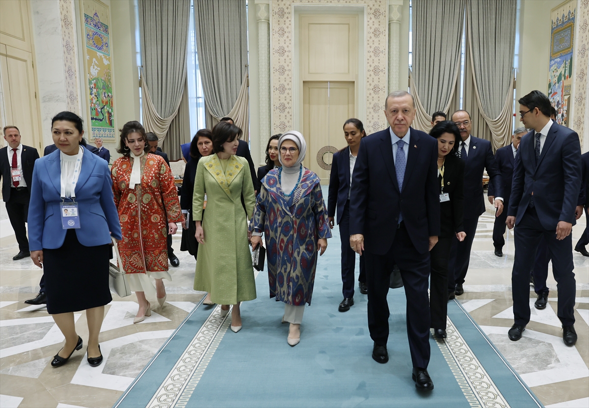 Cumhurbaşkanı Erdoğan Özbekistan'a geldi