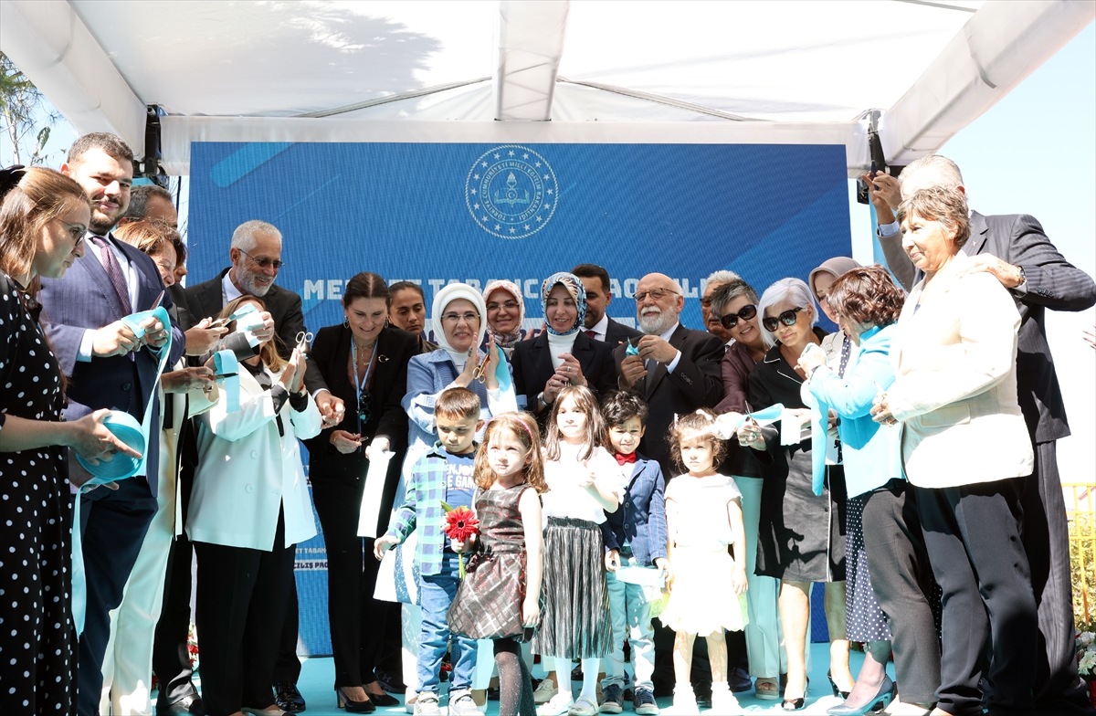 Emine Erdoğan Sarıyer'deki “Mehmet Tabanca Anaokulu” açılışına katıldı: