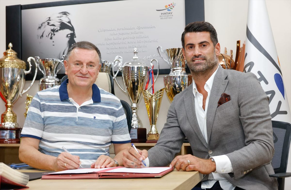 Hatayspor, teknik direktör Volkan Demirel'le sözleşme imzaladı